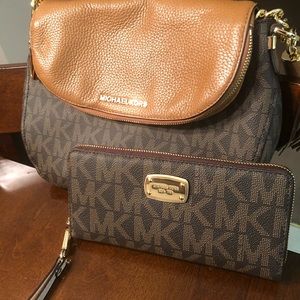 Michael Kors Purse and Wristlet